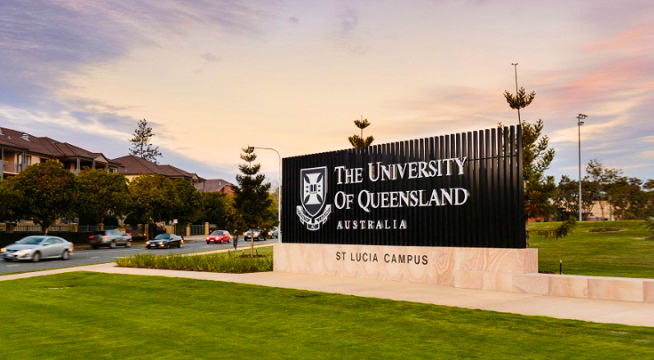 Du học trường Đại học hàng đầu Australia – Đại học Queensland Khuôn viên bên ngoài của trường khá rộng rãi và thoáng mát